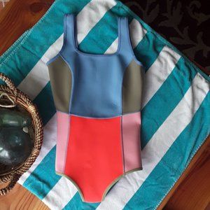 Billabong Spring Suit AU  Size 6/ US Size 6